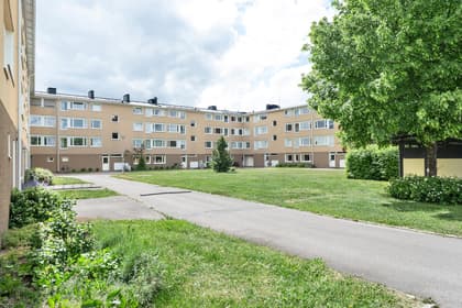 Fjärdhundragatan 34, Tunabackar