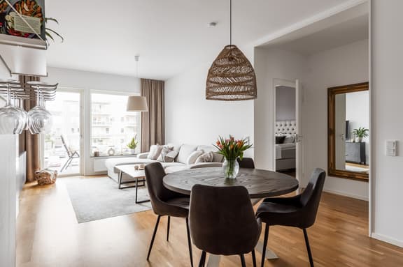 Kamomillgatan 8, Örebro