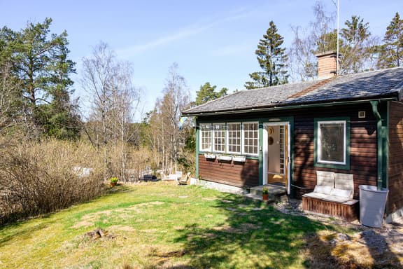 Gransångarvägen 8, Södertälje