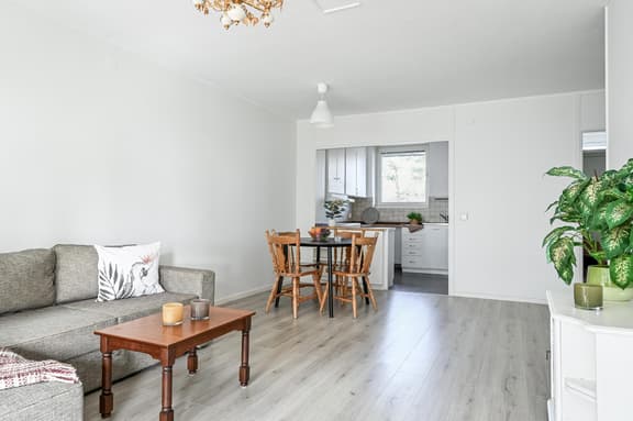 Loftvägen 11, Huddinge