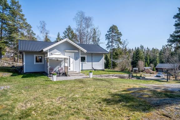 Husans väg 7, Haninge