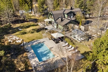 Hinsaringen 20A, Evlinge