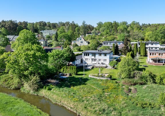 Åvägen 6, Upplands Väsby