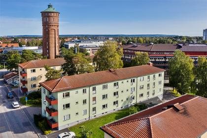 Domsagevägen 4A, Centralt