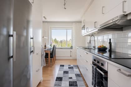 Hallsbergsgatan 22, Älvsjöbadet