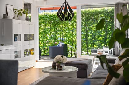 Astrakangatan 110B, Hässelby