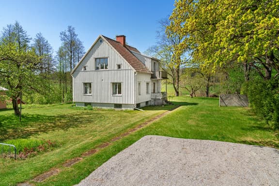 Gräsholmen 105, Degerfors