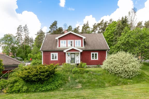 Mohultsvägen 1, Lekeberg