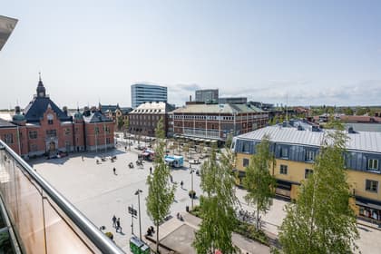 Kungsgatan 63D, Centrum