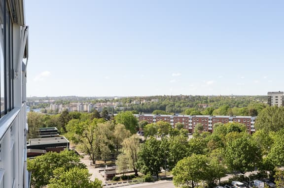 Krysshammarvägen 18, Solna