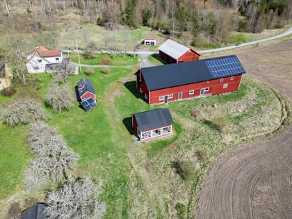 Stora Moga 10, Almunge