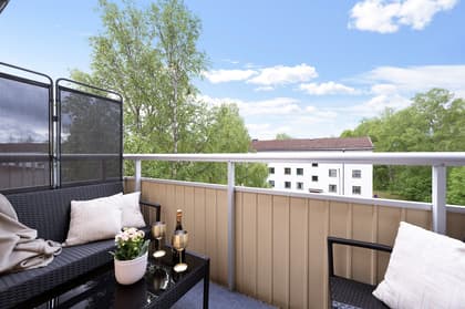 Bjursätragatan 100, Bandhagen