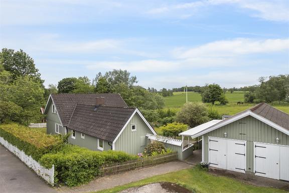 Hällebergsvägen 11, Falkenberg