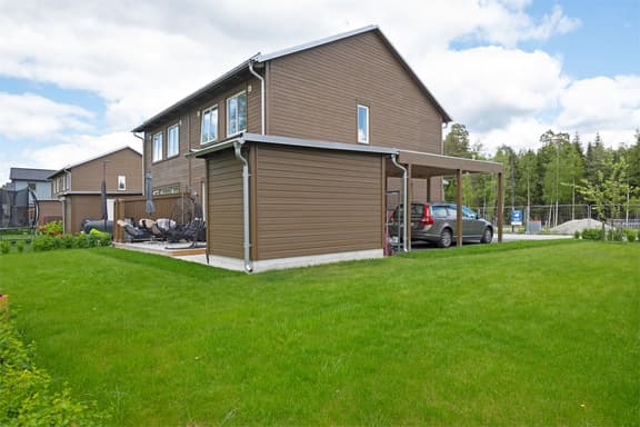 Lövsångarvägen 42B, Österåker