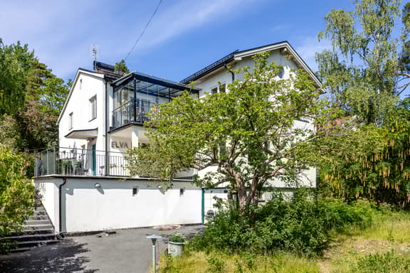 Korsvägen 11, Nacka