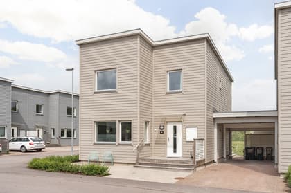 Linneagården 8E, Häljarp