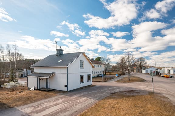 Sandbackagatan 17, Sandviken