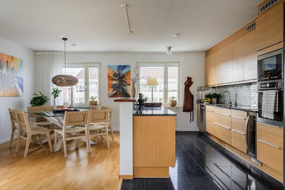 Röda vägen 32, Borlänge