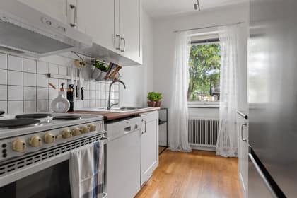 Hertig Carls väg 25B, Hamn