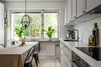 Lötmogatan 9, Midsommarkransen