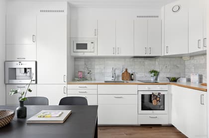 Vitemöllegatan 7C, Nobeltorget