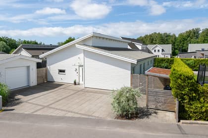 Gulsippegården 4, Häljarp