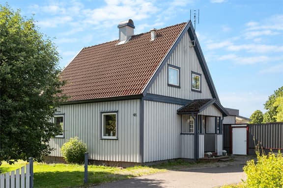 Tröingevägen 48, Falkenberg