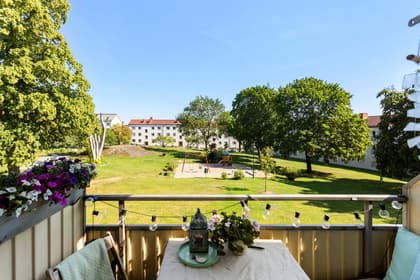 Vibyholmsvägen 11, Slott