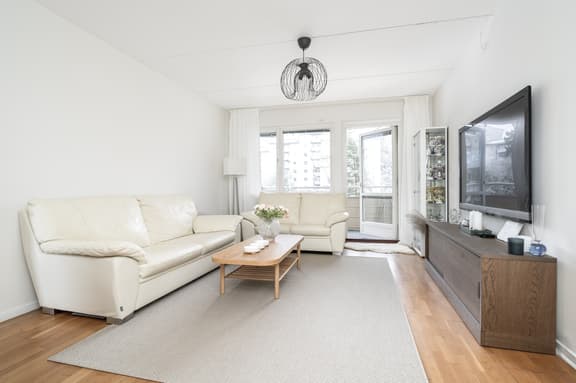 Dackevägen 15, Järfälla