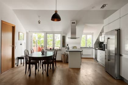 Lötmogatan 7, Midsommarkransen