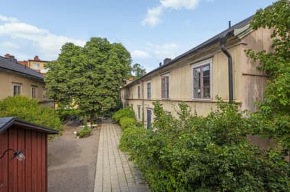 Dragarbrunnsgatan 9B, Centrum