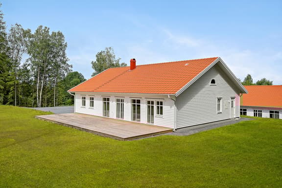 Ösjövägen 19, Mark