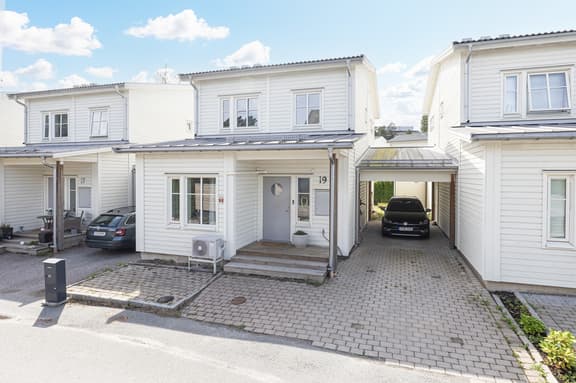 Syster Emmas väg 19, Upplands Väsby