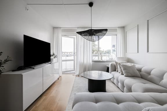 Växthusvägen 11, Upplands-Bro