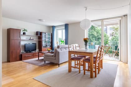 Dirigentgatan 8, Lindeborg