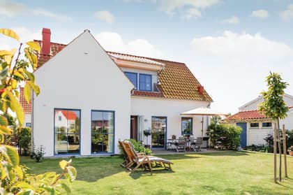 Romangatan 64, Svarte