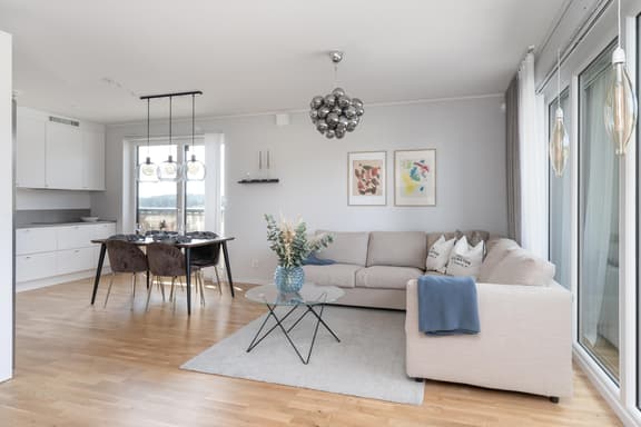 Vällstavägen 27, Upplands Väsby