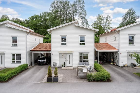 Blåeldsbågen 32, Linköping