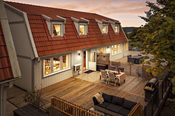 Tomtebergsvägen 42, Lerum