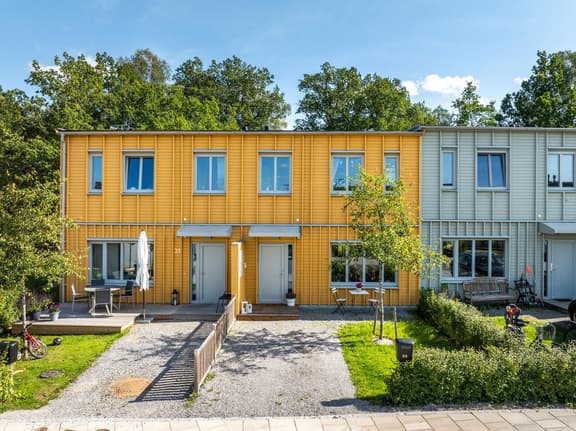 Pastorsvägen 33, Upplands Väsby