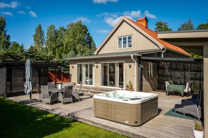 Riksvägen 36, Njutånger