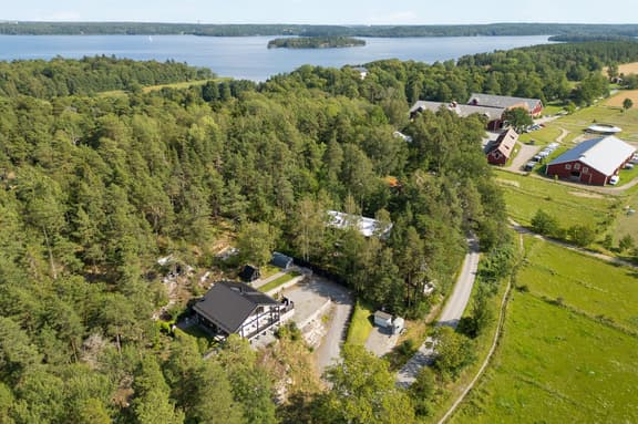 Lennartsnäs Hammaren 4, Upplands-Bro