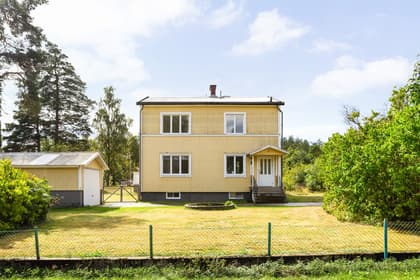 Saleboda Svanvägen 1, Fur