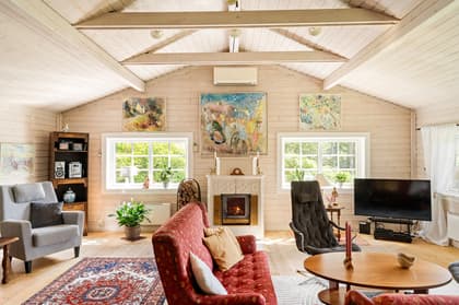 Bro Jarls väg 16, Sättra