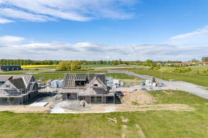 Poesigatan 16, Svarte