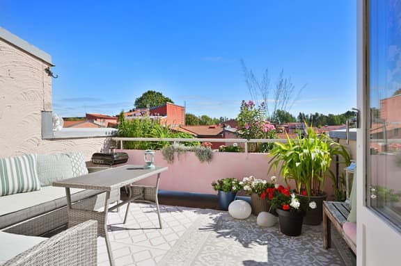 Travgatan 65A, Upplands Väsby