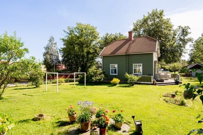 Västra Strålgatan 13, Bomhus