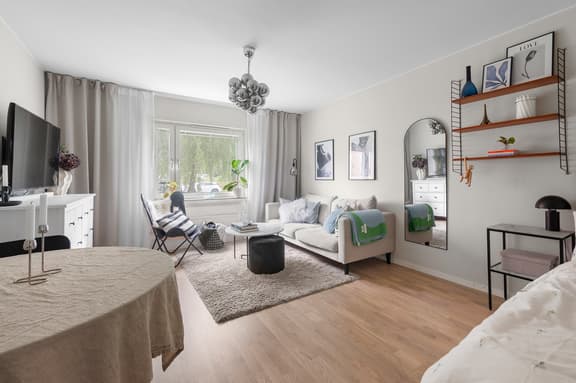 Fogdevreten 14, Solna