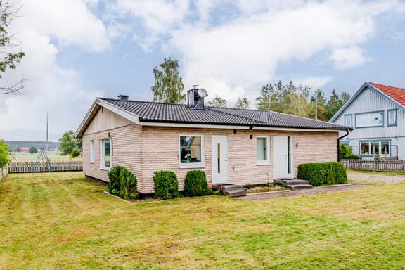 Tors väg 11, Trollhättan