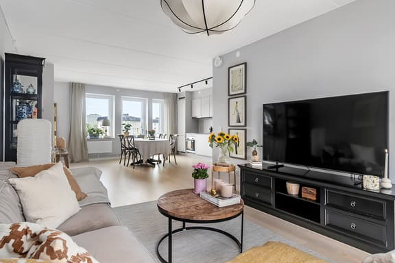 Kolonnvägen 10, Solna